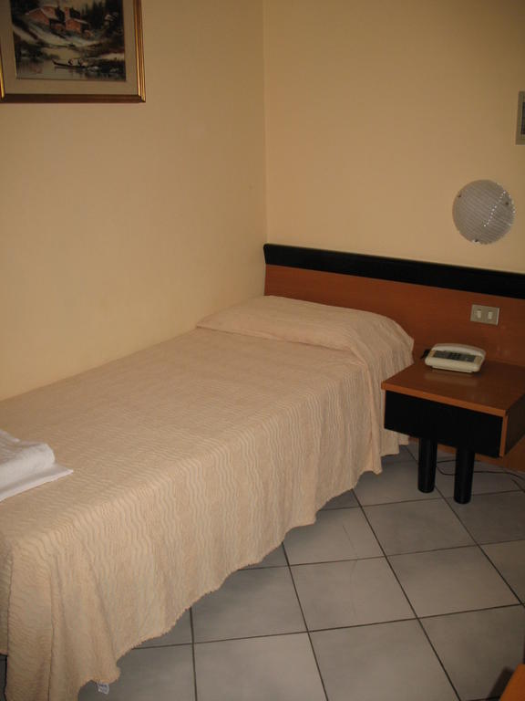 Albergo Paradiso Montecatini Terme Pokoj fotografie